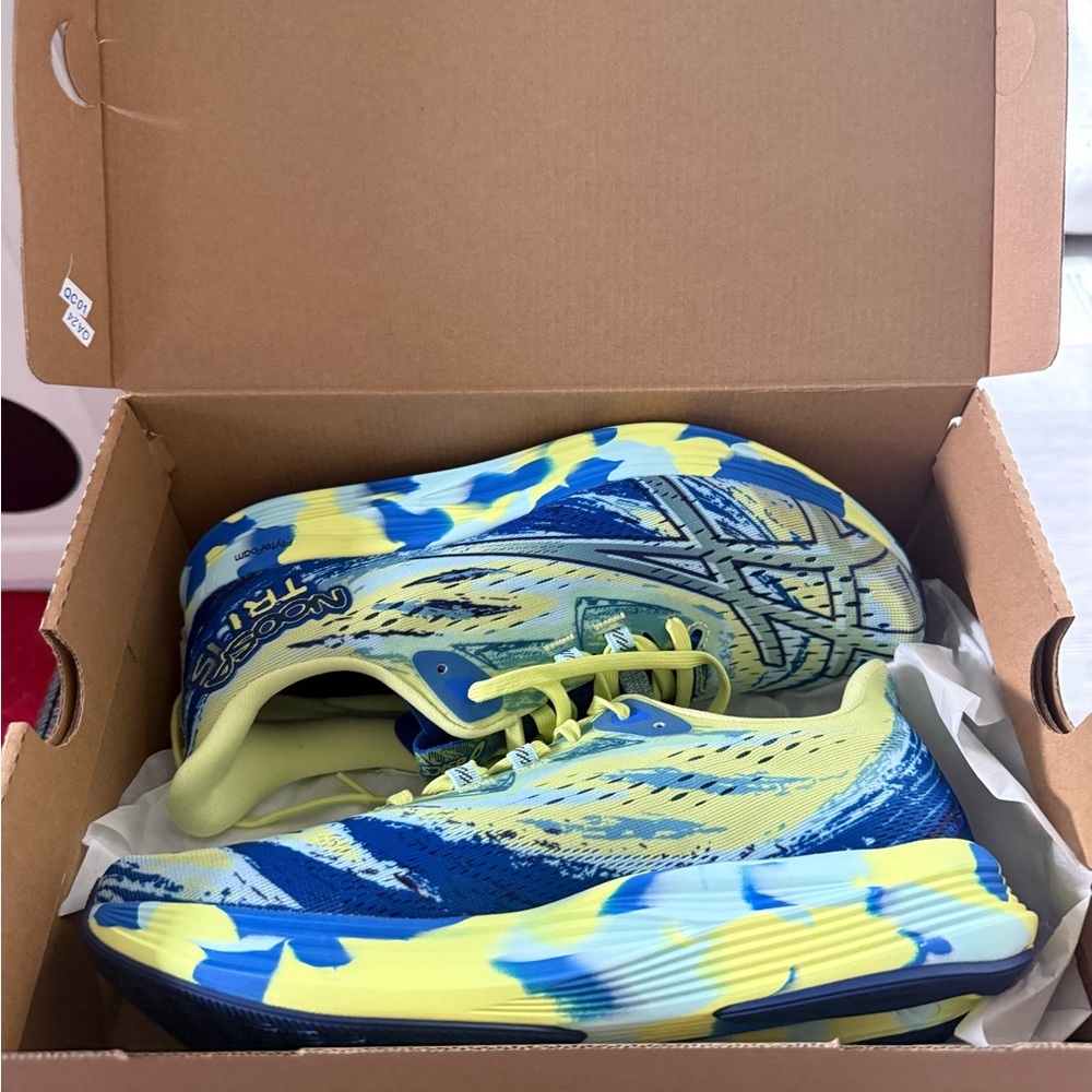 ASICS Noosa Tri 15 Size 8